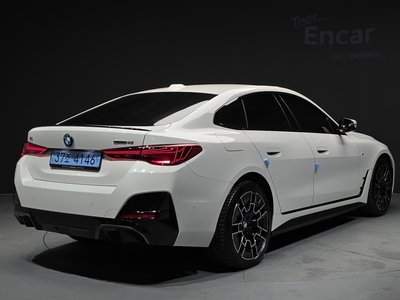 2025 BMW I4 照片 3