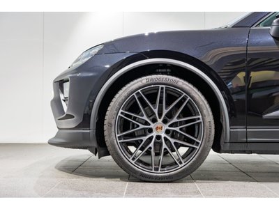 PORSCHE MACAN - 10