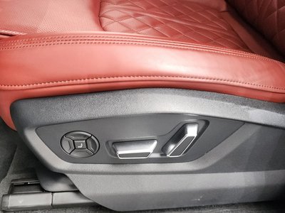 صورة مصغرة 35 لـ 2025 AUDI SQ7