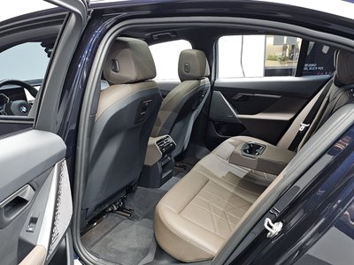 2024 BMW 5 SERIES 缩略图 18