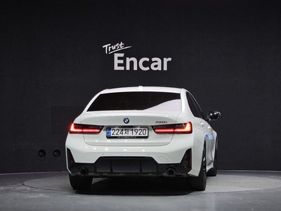 2025 BMW 3 SERIES photo 3