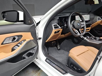 2025 BMW 3 SERIES photo 10