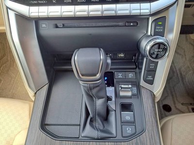 2024 Toyota LAND CRUISER 300 缩略图 18