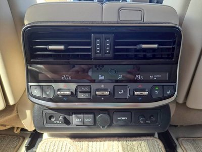 2024 Toyota LAND CRUISER 300 缩略图 40