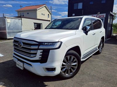 TOYOTA LAND CRUISER 300 - 1