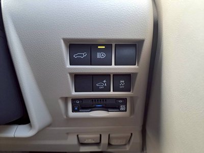 2024 Toyota LAND CRUISER 300 缩略图 24