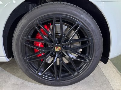 PORSCHE MACAN GTS - 7