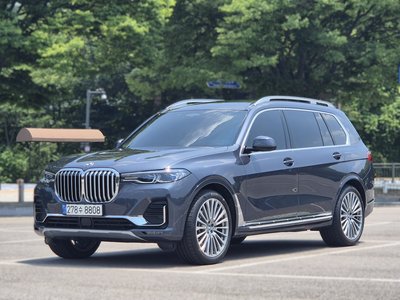 BMW X7 - 1