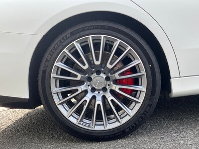 MERCEDES-BENZ E-CLASS AMG - 9