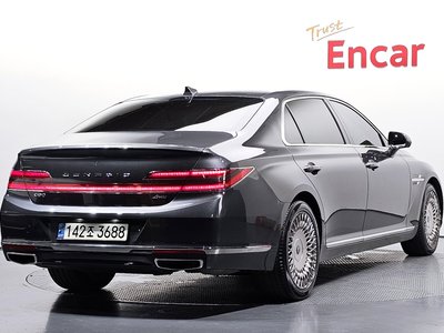 صورة 2 لـ 2021 Genesis G90