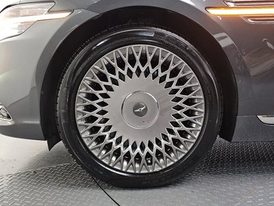 صورة 6 لـ 2021 Genesis G90