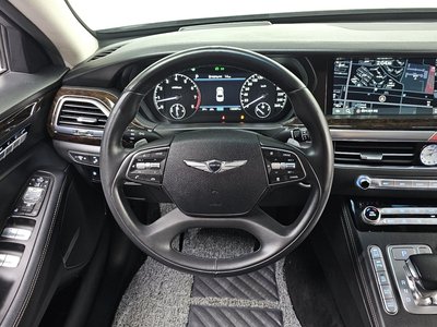 2021 Genesis G90 — миниатюра 18