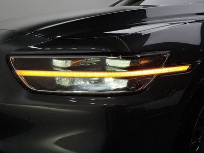صورة 9 لـ 2021 Genesis G90