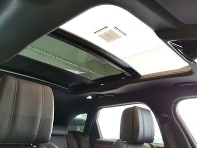 2024 LAND Rover RANGE ROVER VELAR photo 4