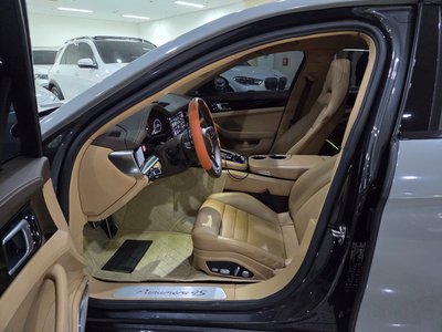 PORSCHE PANAMERA - 7