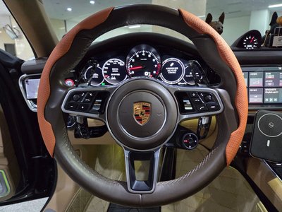 PORSCHE PANAMERA - 9