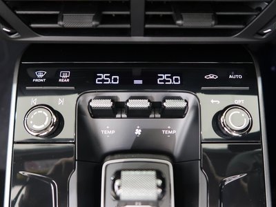 2025 Porsche 911 — миниатюра 54