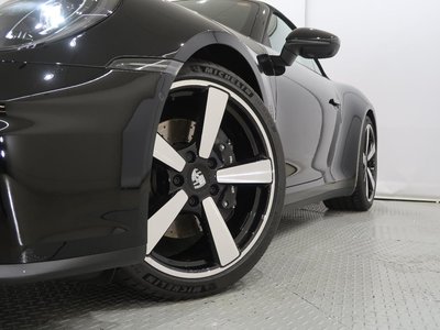 2025 Porsche 911 — миниатюра 23