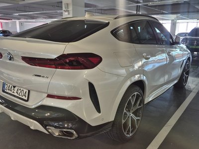 2023 BMW X6 — фото 4