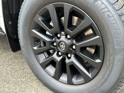 TOYOTA LAND CRUISER - 8