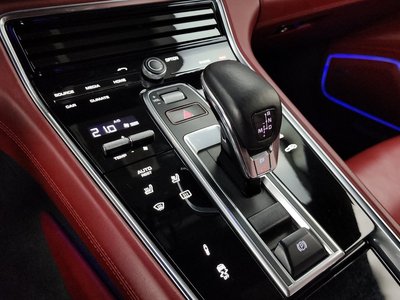 PORSCHE PANAMERA - 9