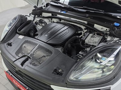 PORSCHE MACAN - 7