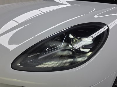 PORSCHE MACAN - 9