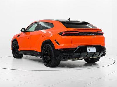 LAMBORGHINI URUS - 6