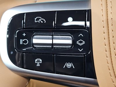 2024 Genesis GV80 — миниатюра 23