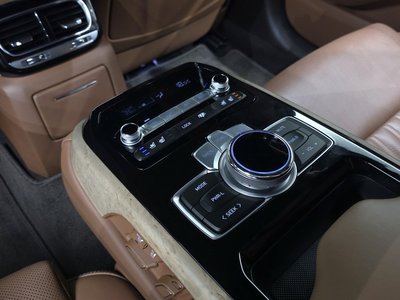 2019 Genesis G90 — миниатюра 24