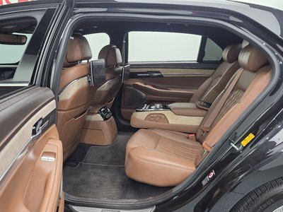 2019 Genesis G90 — миниатюра 18
