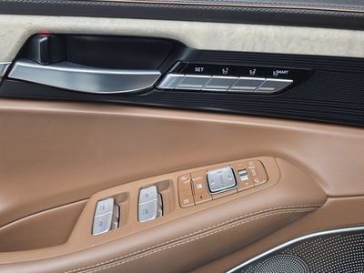 2019 Genesis G90 — миниатюра 28