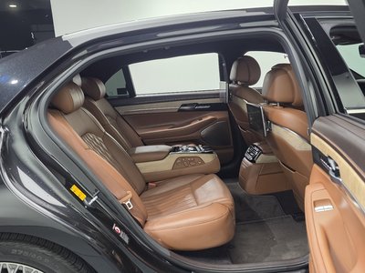2019 Genesis G90 — миниатюра 17