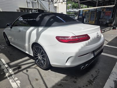 MERCEDES-BENZ E-CLASS - 4