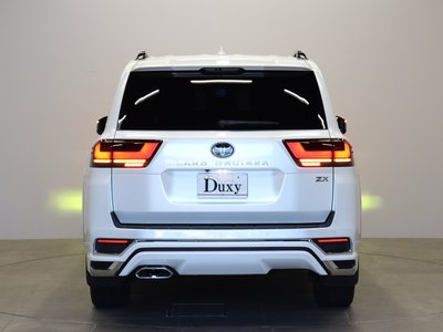 TOYOTA LAND CRUISER - 8