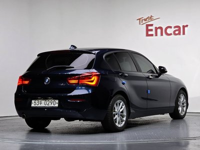 BMW 1 SERIES - 4