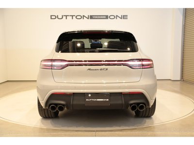 PORSCHE MACAN - 9