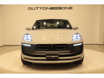 PORSCHE MACAN - 4