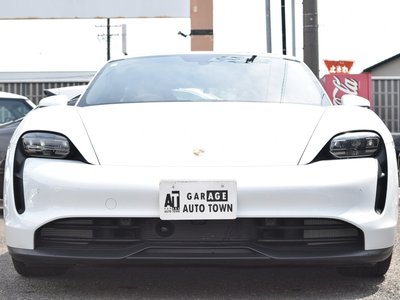 PORSCHE TAYCAN - 2
