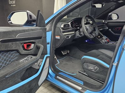 LAMBORGHINI URUS - 10