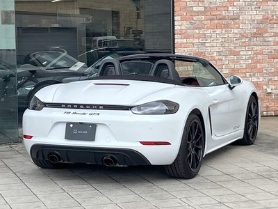 PORSCHE 718 BOXSTER - 4