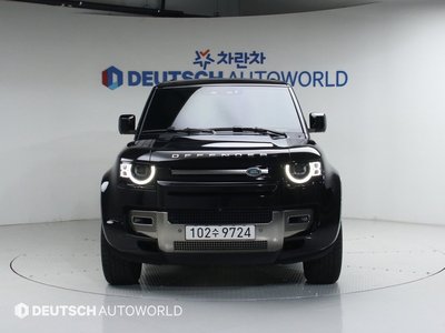 LAND ROVER DEFENDER - 2