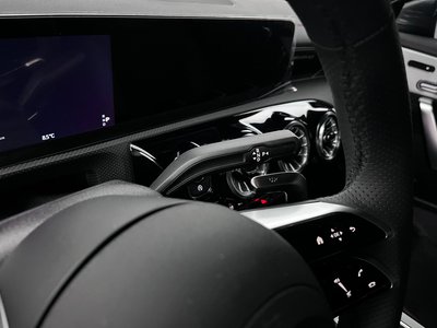 MERCEDES-BENZ CLA - 9