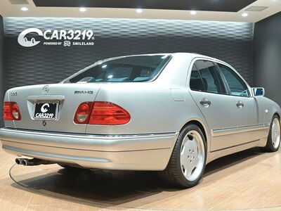 MERCEDES-BENZ E-CLASS AMG - 2