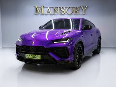 صورة 5 لـ 2024 Lamborghini URUS