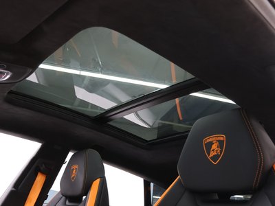 2024 Lamborghini URUS — миниатюра 18