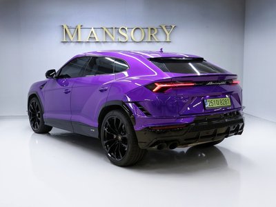 صورة 2 لـ 2024 Lamborghini URUS