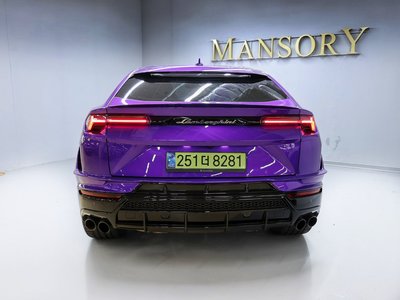 صورة 3 لـ 2024 Lamborghini URUS