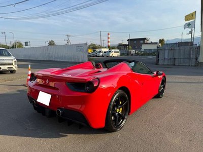2017 Ferrari 488 SPIDER thumbnail 16