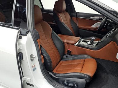 BMW 8 SERIES - 10